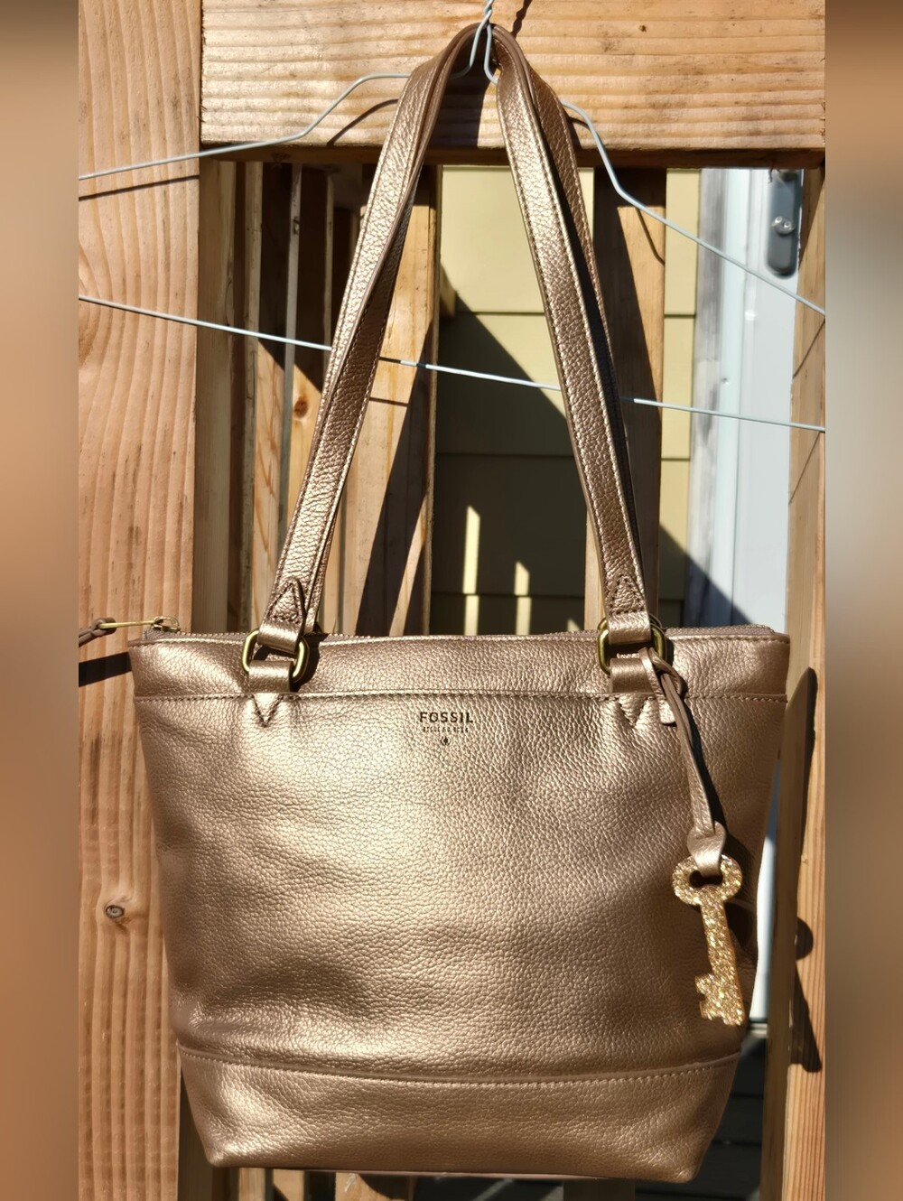 Fossil Metallic Rose Gold Pebbled Leather Tote Bag | With Key